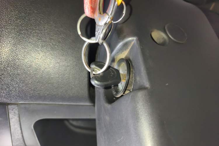 Used Wuling Zhiguang 2013 1.0L Practical Version Vehicle Key