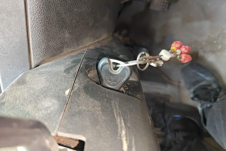 Used Wuling Zhiguang 2013 1.0L Practical Version Vehicle Key