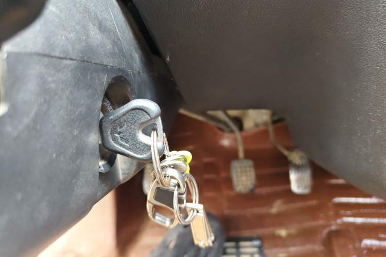 Used Wuling Zhiguang 2013 1.0L Practical Version Vehicle Key