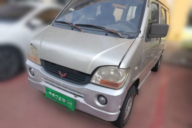 Wuling Zhiguang 2013 1.0L Practical Version usata