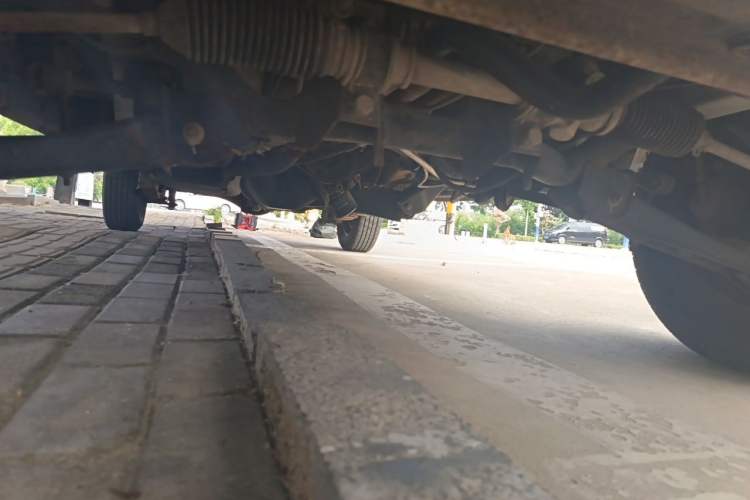 Used Wuling Zhiguang 2013 1.0L Practical Version Chassis Front