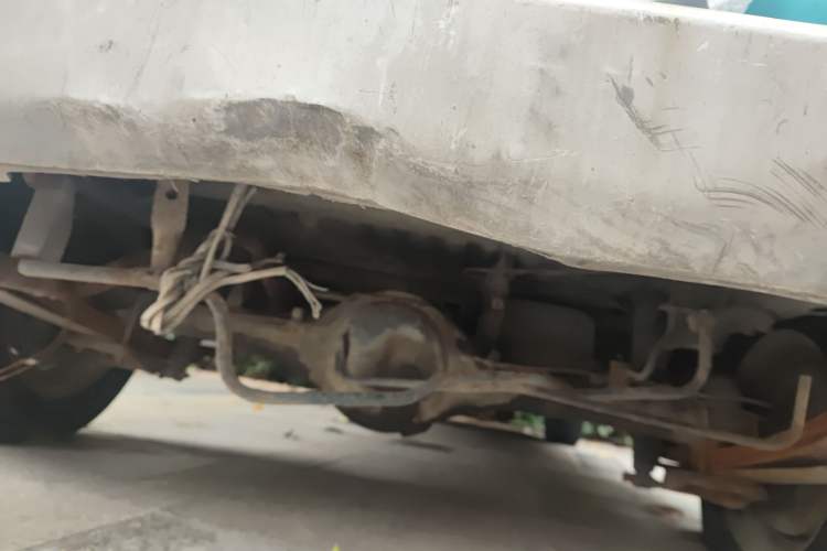 Used Wuling Zhiguang 2013 1.0L Practical Version Chassis Rear