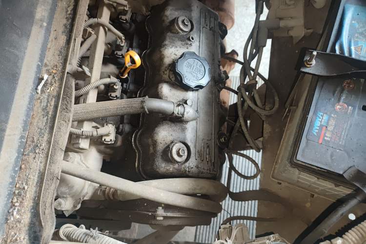 Used Wuling Zhiguang 2013 1.0L Practical Version Engine Bay