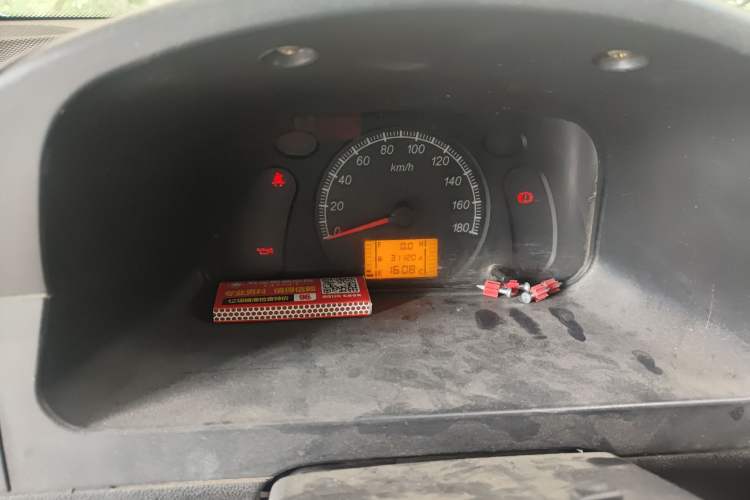 Used Wuling Zhiguang 2013 1.0L Practical Version Instrument Cluster