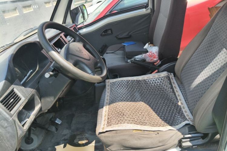 Used Wuling Zhiguang 2013 1.0L Base Version Left Front Seat