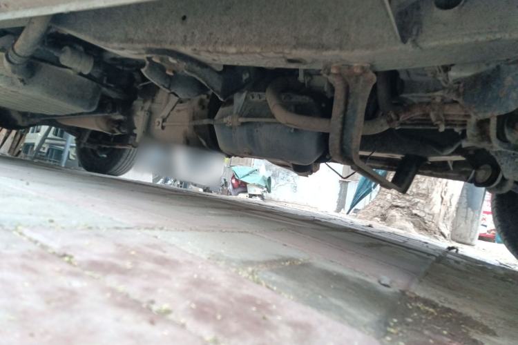 Used Wuling Zhiguang 2013 1.0L Practical Version Chassis Front Right