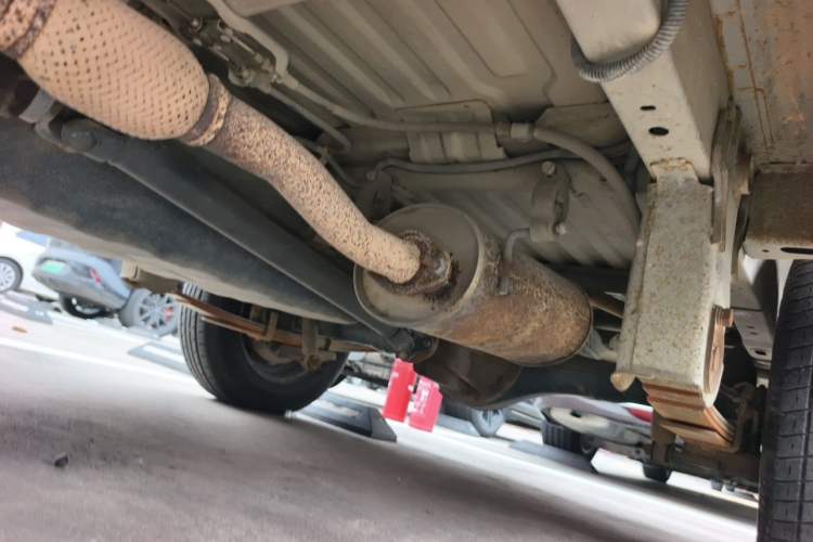 Used Wuling Zhiguang 2013 1.0L Practical Version Chassis Rear Left