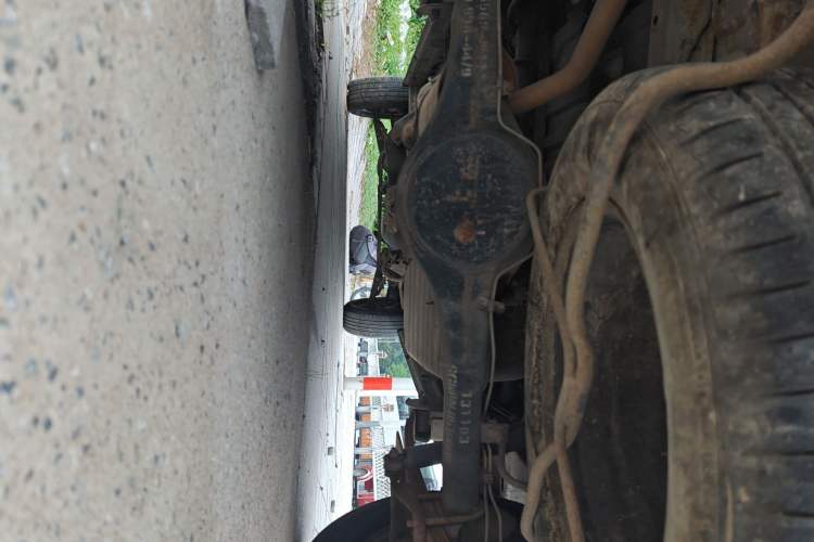 Used Wuling Zhiguang 2013 1.0L Practical Version Chassis Rear