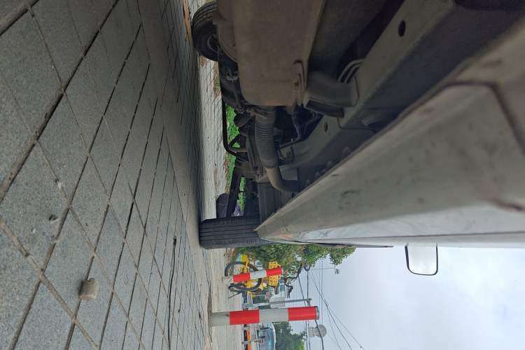 Used Wuling Zhiguang 2013 1.0L Practical Version Chassis Rear Right