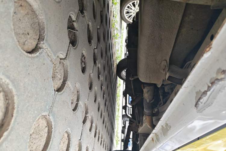 Used Wuling Zhiguang 2013 1.0L Practical Version Chassis Rear Right