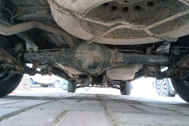 Used Wuling Zhiguang 2013 1.0L Practical Version Chassis Rear