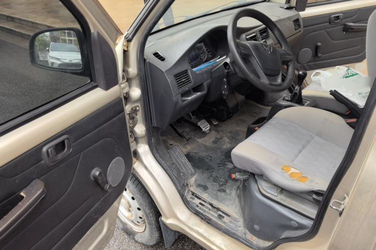 Used Wuling Zhiguang 2013 1.0L Base Version Driver Seat