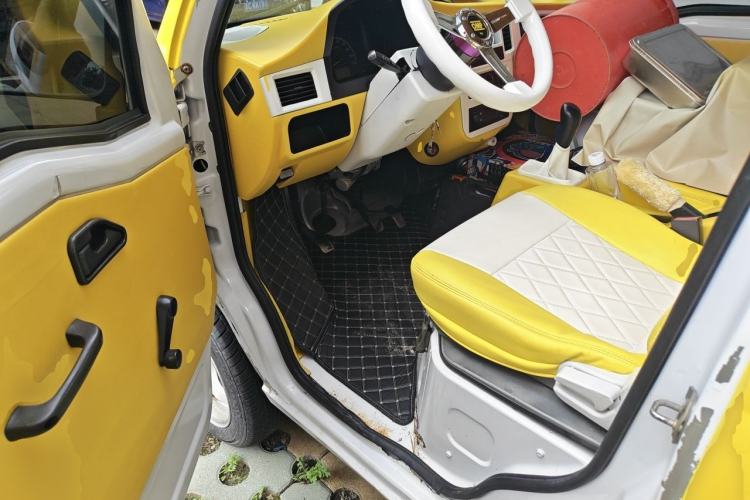 Used Wuling Zhiguang 2013 1.0L Practical Version Driver Seat