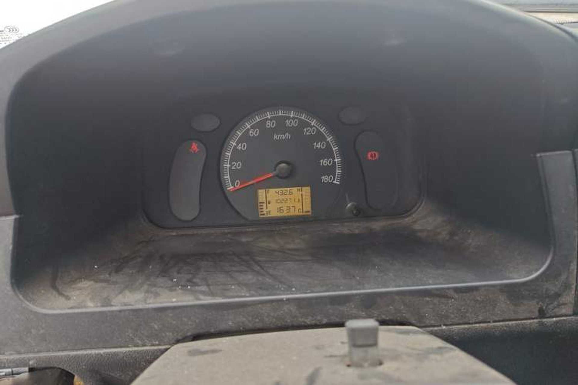 Used Wuling Zhiguang 2013 1.0L Practical Version Instrument Cluster