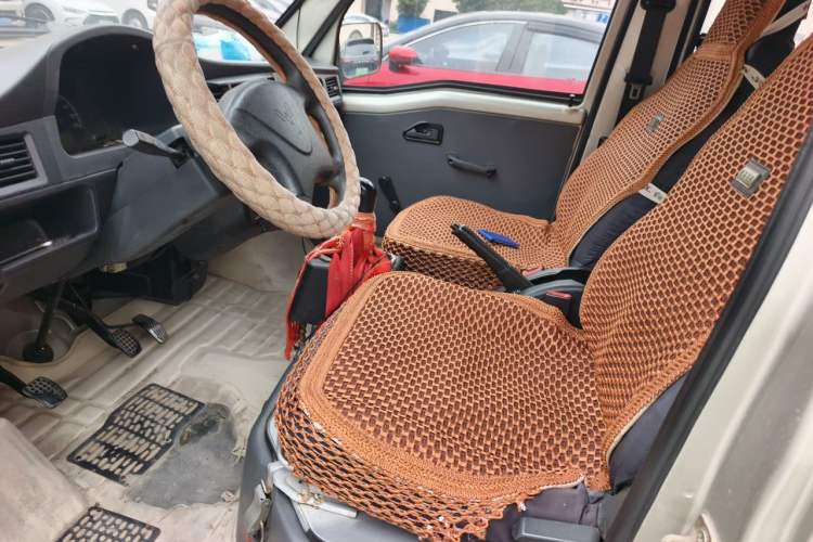 Used Wuling Zhiguang 2013 1.0L Practical Version Left Front Seat