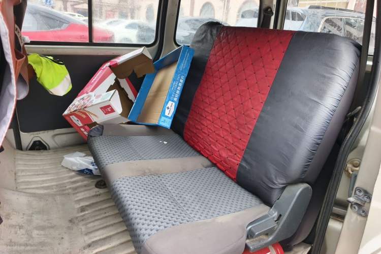 Used Wuling Zhiguang 2013 1.0L Practical Version Left Rear Seat