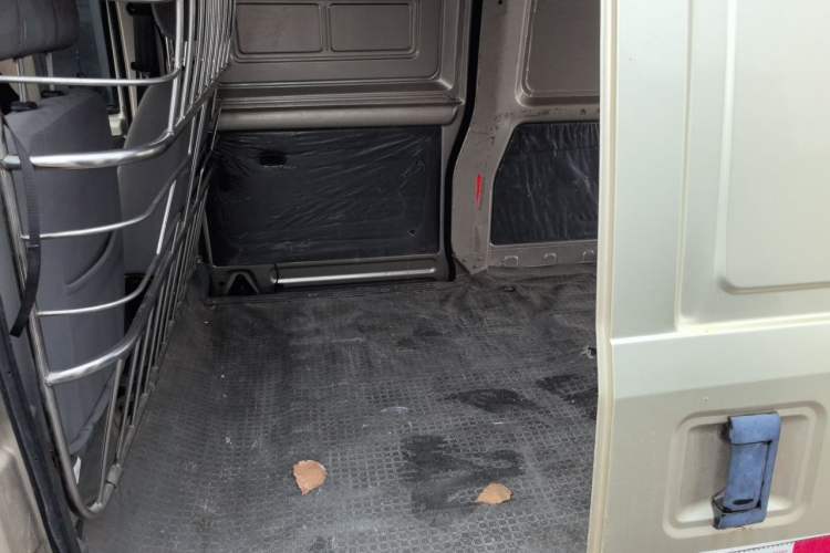 Used Wuling Zhiguang 2013 1.0L Base Version Left Rear Seat