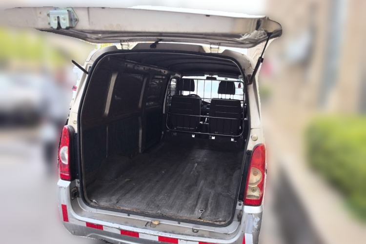 Used Wuling Zhiguang 2013 1.0L Base Version Trunk
