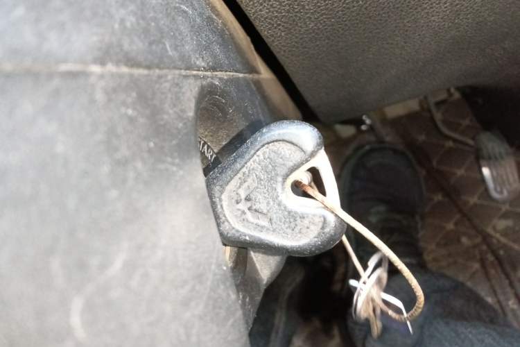 Used Wuling Zhiguang 2013 1.0L Practical Version Vehicle Key