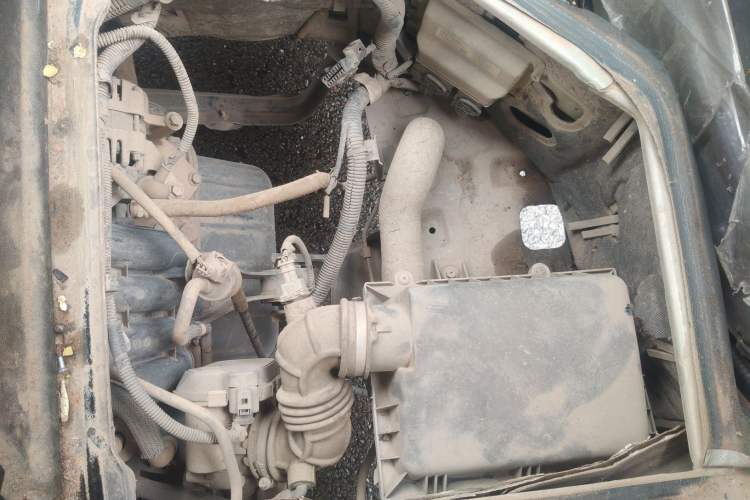 Used Wuling Zhiguang 2014 1.2L Extended Version LD6 Engine Bay Right