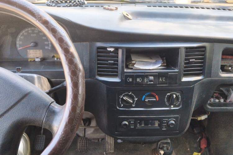 Used Wuling Zhiguang 2014 1.2L Extended Version LD6 Audio And AC Panel