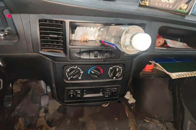 Used Wuling Zhiguang 2014 1.2L Extended Version LD6 Audio And AC Panel