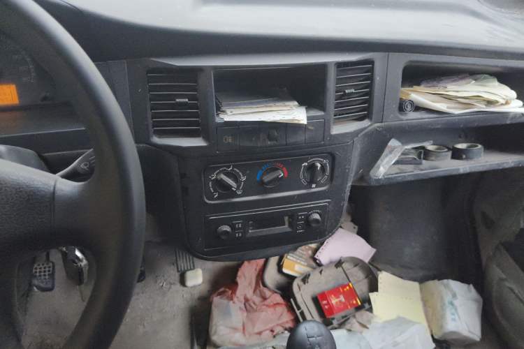 Used Wuling Zhiguang 2014 1.2L Extended Version LD6 Audio And AC Panel