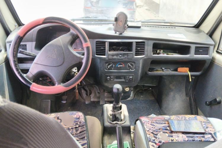 Used Wuling Zhiguang 2014 1.2L Extended Version LD6 Center Console