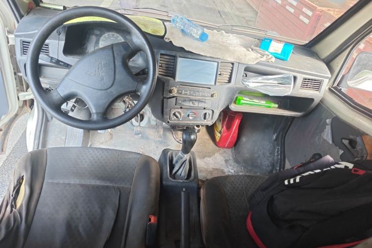 Used Wuling Zhiguang 2014 1.2L Extended Version LD6 Center Console