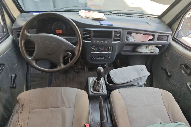 Used Wuling Zhiguang 2014 1.2L Extended Version LD6 Center Console