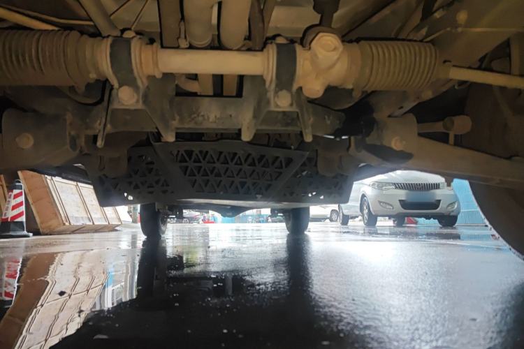 Used Wuling Zhiguang 2014 1.2L Extended Version LD6 Chassis Front