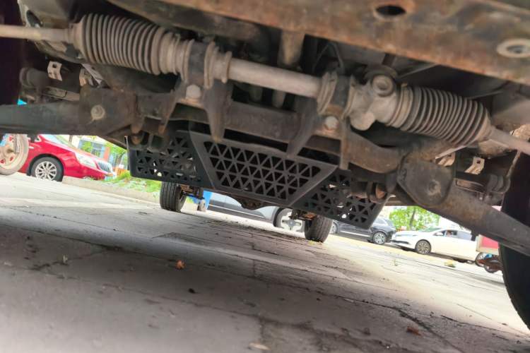 Used Wuling Zhiguang 2014 1.2L Extended Version LD6 Chassis Front