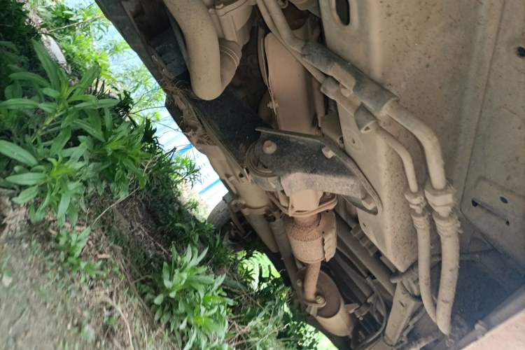 Used Wuling Zhiguang 2014 1.2L Extended Version LD6 Chassis Front Left
