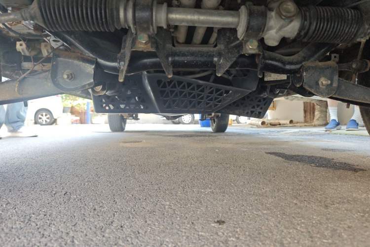Used Wuling Zhiguang 2014 1.2L Extended Version LD6 Chassis Front