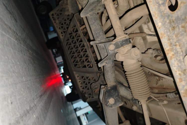 Used Wuling Zhiguang 2014 1.2L Extended Version LD6 Chassis Front