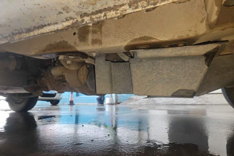 Used Wuling Zhiguang 2014 1.2L Extended Version LD6 Chassis Front Right