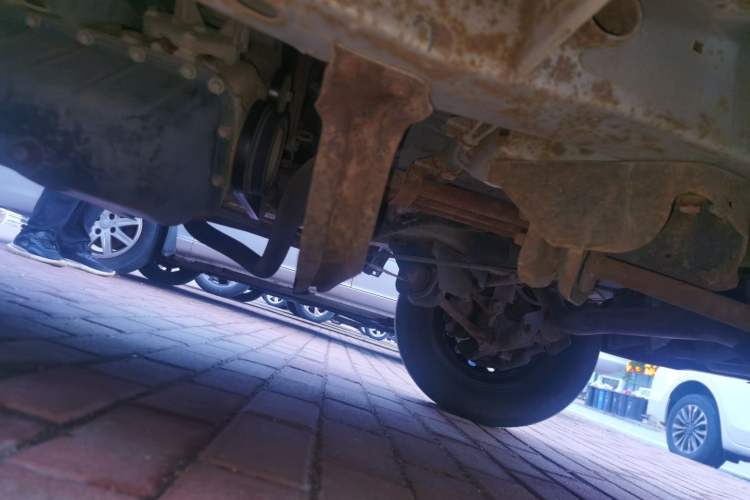 Used Wuling Zhiguang 2014 1.2L Extended Version LD6 Chassis Front Right