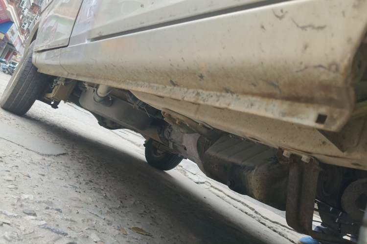 Used Wuling Zhiguang 2014 1.2L Extended Version LD6 Chassis Front Right