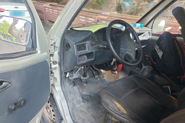 Used Wuling Zhiguang 2014 1.2L Extended Version LD6 Driver Seat