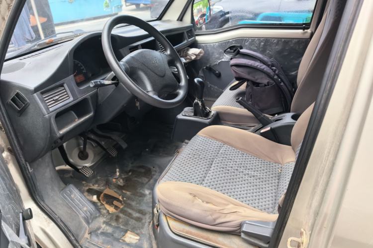 Used Wuling Zhiguang 2014 1.2L Extended Version LD6 Driver Seat