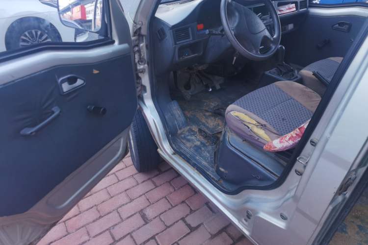 Used Wuling Zhiguang 2014 1.2L Extended Version LD6 Driver Seat