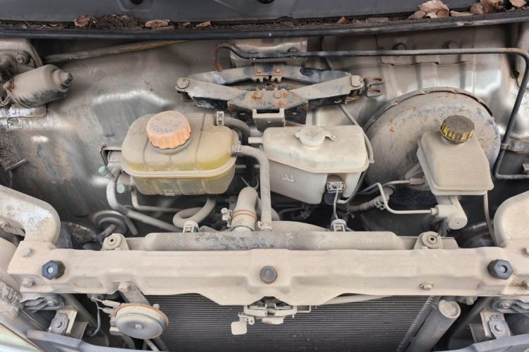 Used Wuling Zhiguang 2014 1.2L Extended Version LD6 Engine Bay