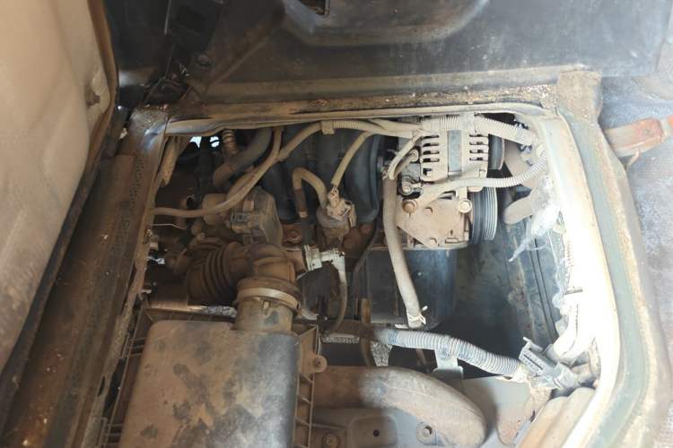 Used Wuling Zhiguang 2014 1.2L Extended Version LD6 Engine Bay Left