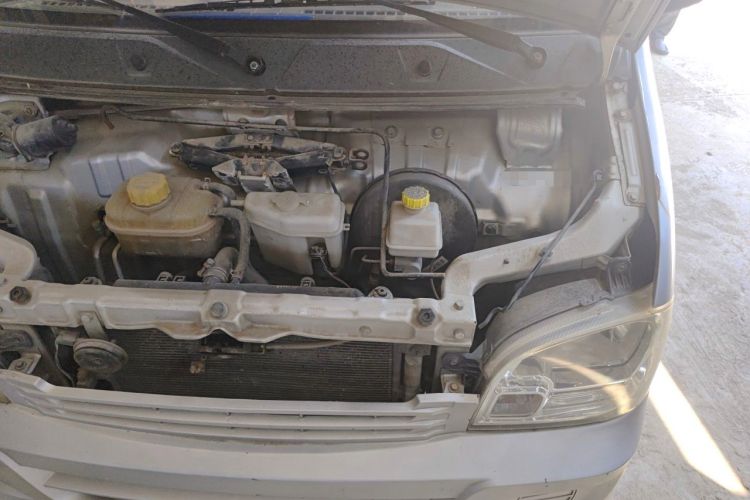 Used Wuling Zhiguang 2014 1.2L Extended Version LD6 Engine Bay Left