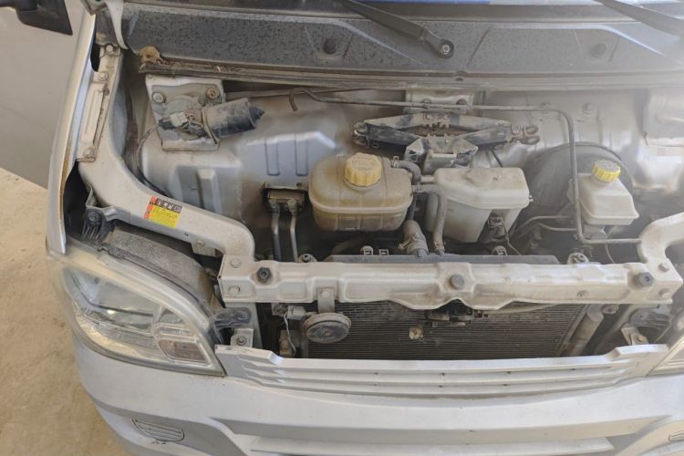 Used Wuling Zhiguang 2014 1.2L Extended Version LD6 Engine Bay Right