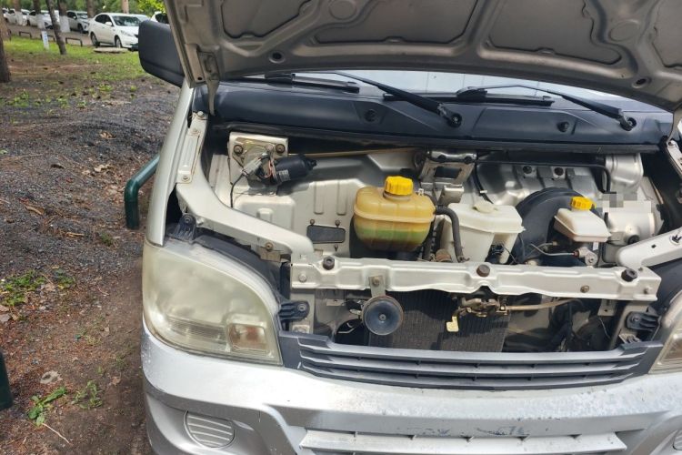 Used Wuling Zhiguang 2014 1.2L Extended Version LD6 Engine Bay Right