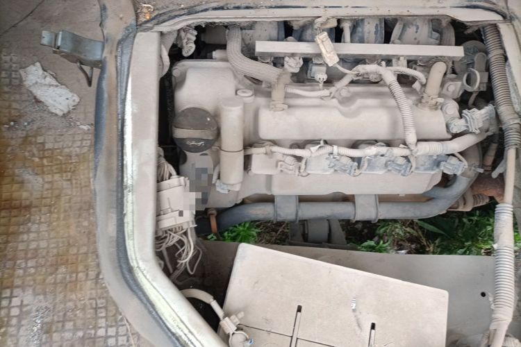 Used Wuling Zhiguang 2014 1.2L Extended Version LD6 Engine Bay Right