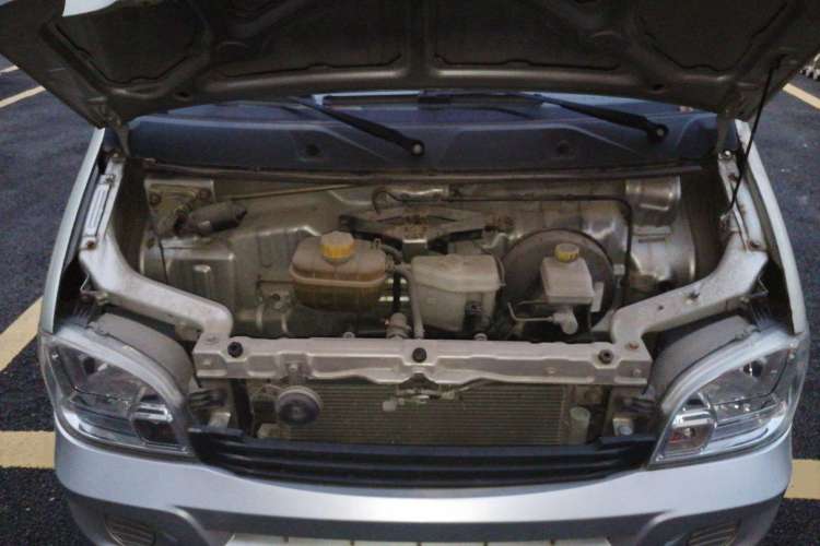 Used Wuling Zhiguang 2014 1.2L Extended Version LD6 Engine Bay