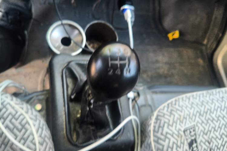 Used Wuling Zhiguang 2014 1.2L Extended Version LD6 Gear Lever