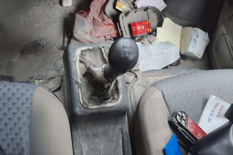 Used Wuling Zhiguang 2014 1.2L Extended Version LD6 Gear Lever